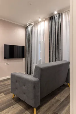 Дизайнерская студия FEEL AT HOME на три окна у Невского проспекта — sm.webp