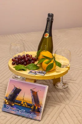 Дизайнерская студия FEEL AT HOME на три окна у Невского проспекта — sm.webp