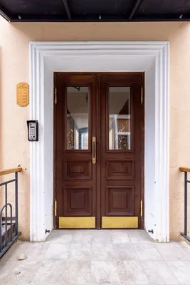 Дизайнерская студия FEEL AT HOME на три окна у Невского проспекта — sm.webp