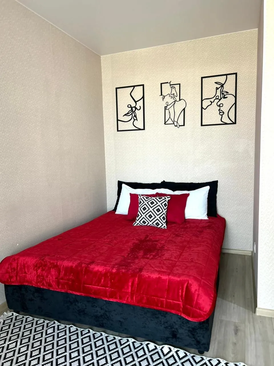 Квартира на Лесников 25а  — xl.webp