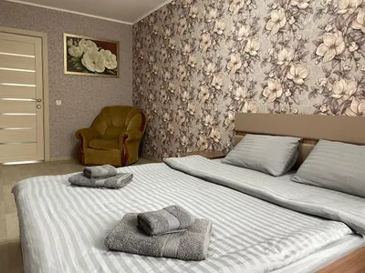 Уютная Теплая 2-к квартира — sm.webp