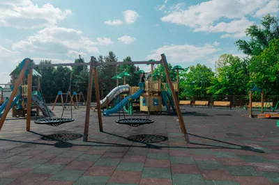 Домиго на улице 45 Стрелковой Дивизии 232/1 — sm.webp