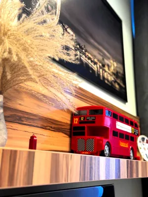 Я УЕДУ ЖИТЬ В "LONDON" — sm.webp