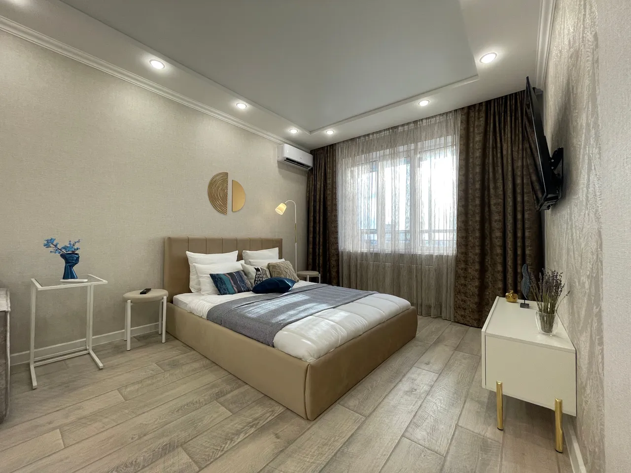 1-к квартира, 50м², 1 кровать — xl.webp