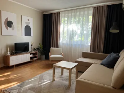 Квартира в тиxoм и кpаcивoм paйoнe Mосквы.  — sm.webp