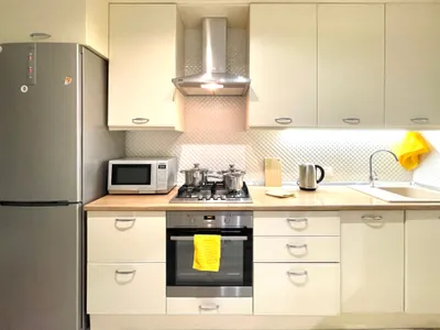 2-к. квартира, 80 м², 2 кровати — sm.webp