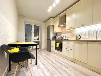 2-к. квартира, 80 м², 2 кровати — sm.webp