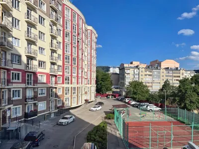 Квартира с видом на горы — sm.webp