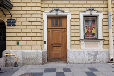 Трешка у Дворцовой площади — sm.webp