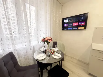 Квартира в центре Тюмени с прудом — sm.webp
