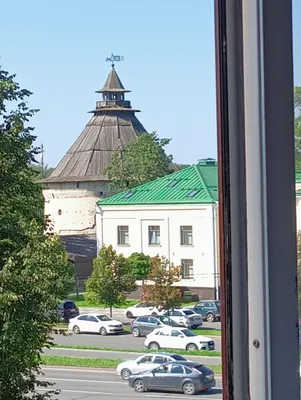 Квартира с видом на реку великую — xl.webp