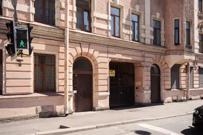 Просторная квартира в историческом центре — sm.webp