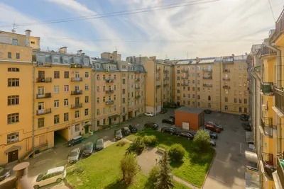 Маленький Париж в Петербурге метро wifi балкон — xl.webp
