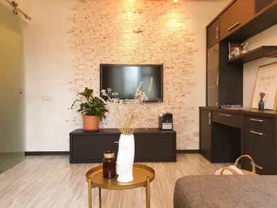 Двухкомнатная квартира с дизайнерским ремонтом — sm.webp