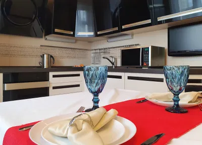 Двухкомнатная квартира с дизайнерским ремонтом — sm.webp