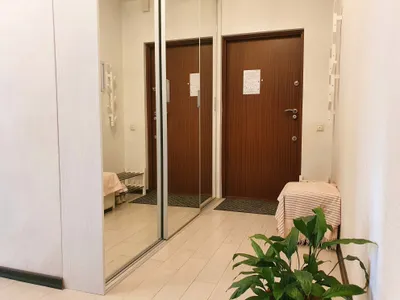 Двухкомнатная квартира с дизайнерским ремонтом — sm.webp