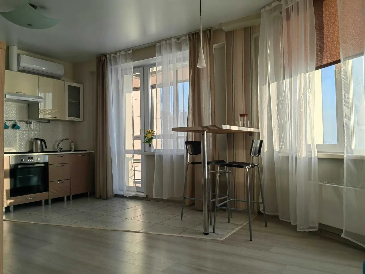 Уютная студия на 14 этаже — xl.webp