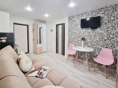 LovelyHome39 у Королевских ворот студия 4 — sm.webp