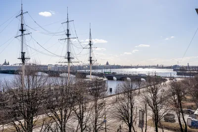 YOUR VIEW APART с видом на разводной мост — sm.webp