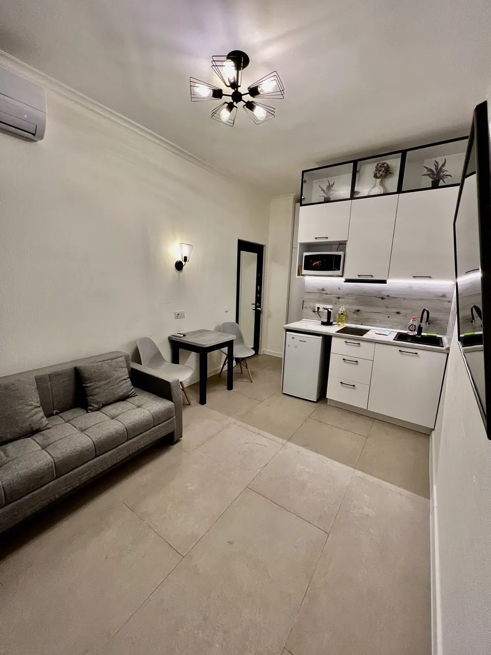 Malina Apartment студия с балконом у Липовой рощи  — xl.webp