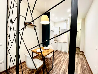 Sunny Days Apartment Layner 2 — sm.webp