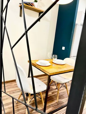 Sunny Days Apartment Layner 2 — sm.webp