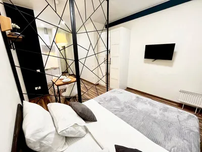 Sunny Days Apartment Layner 2 — xl.webp