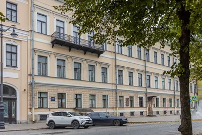 Двухуровневая квартира с видом на Марсово поле — sm.webp
