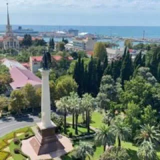 Стильная квартира в центре Сочи — sm.webp