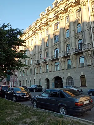 Двухкомнатная квартира в центре Петербурга — sm.webp