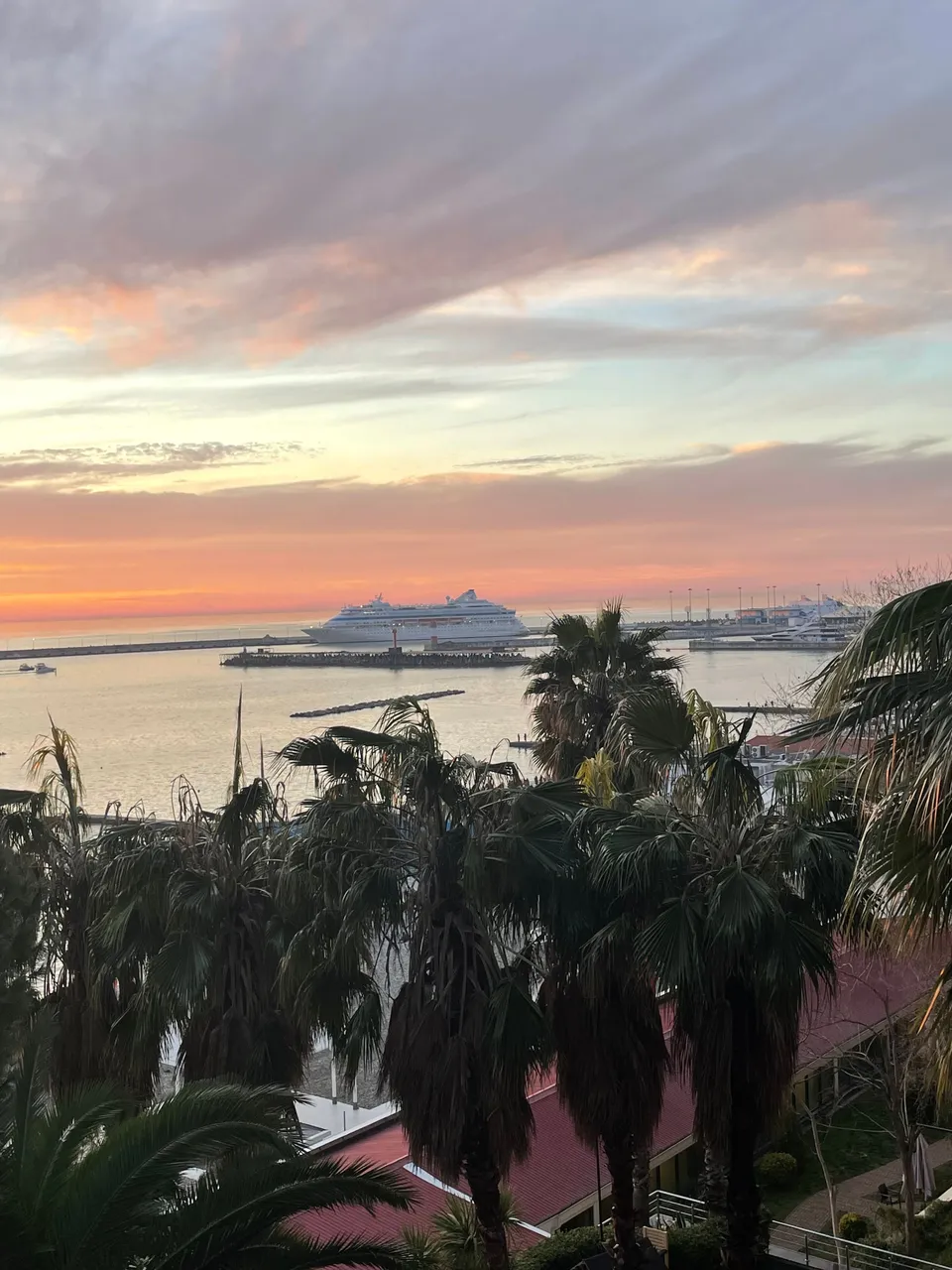 Закат на море 🌊 — xl.webp